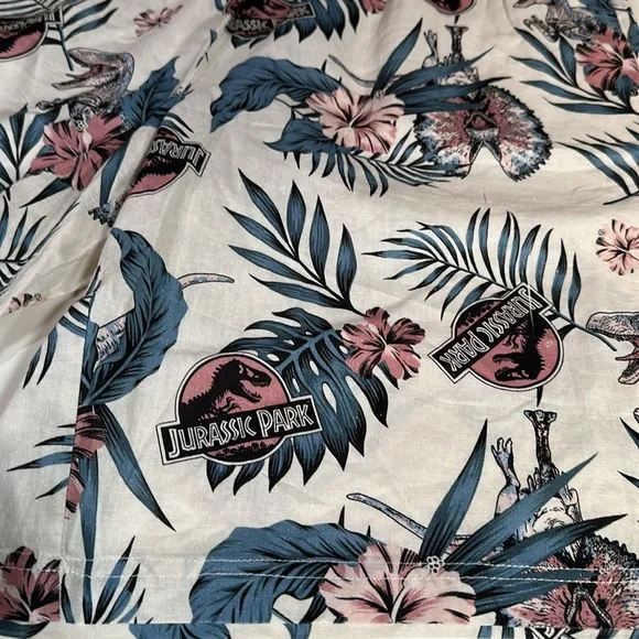 Jurassic Park Print Shorts - Picture 8 of 10